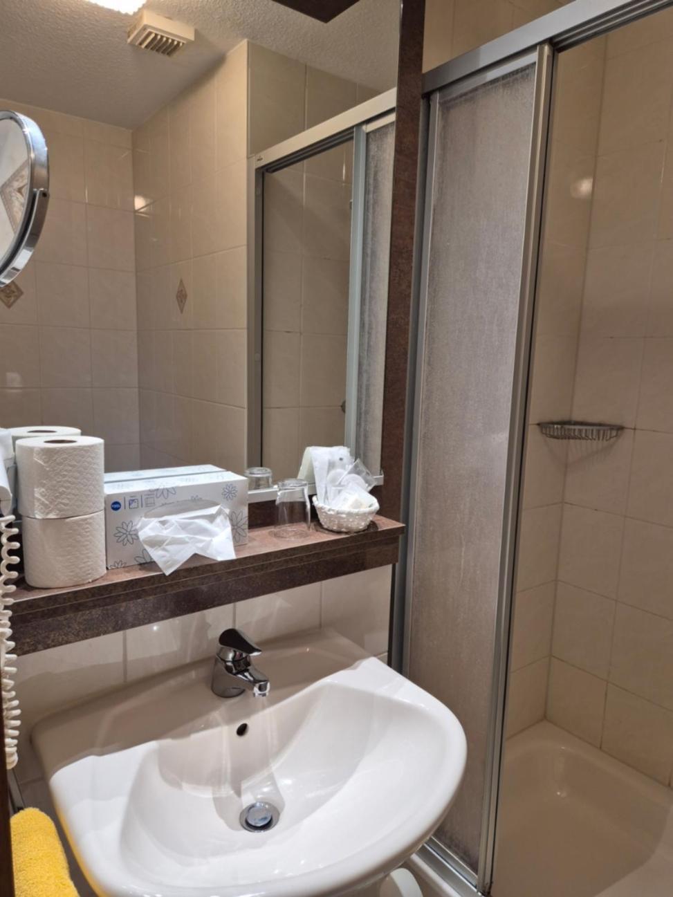 Hotel Zur Waage บัดมึนสเตอร์ไอเฟิล ภายนอก รูปภาพ