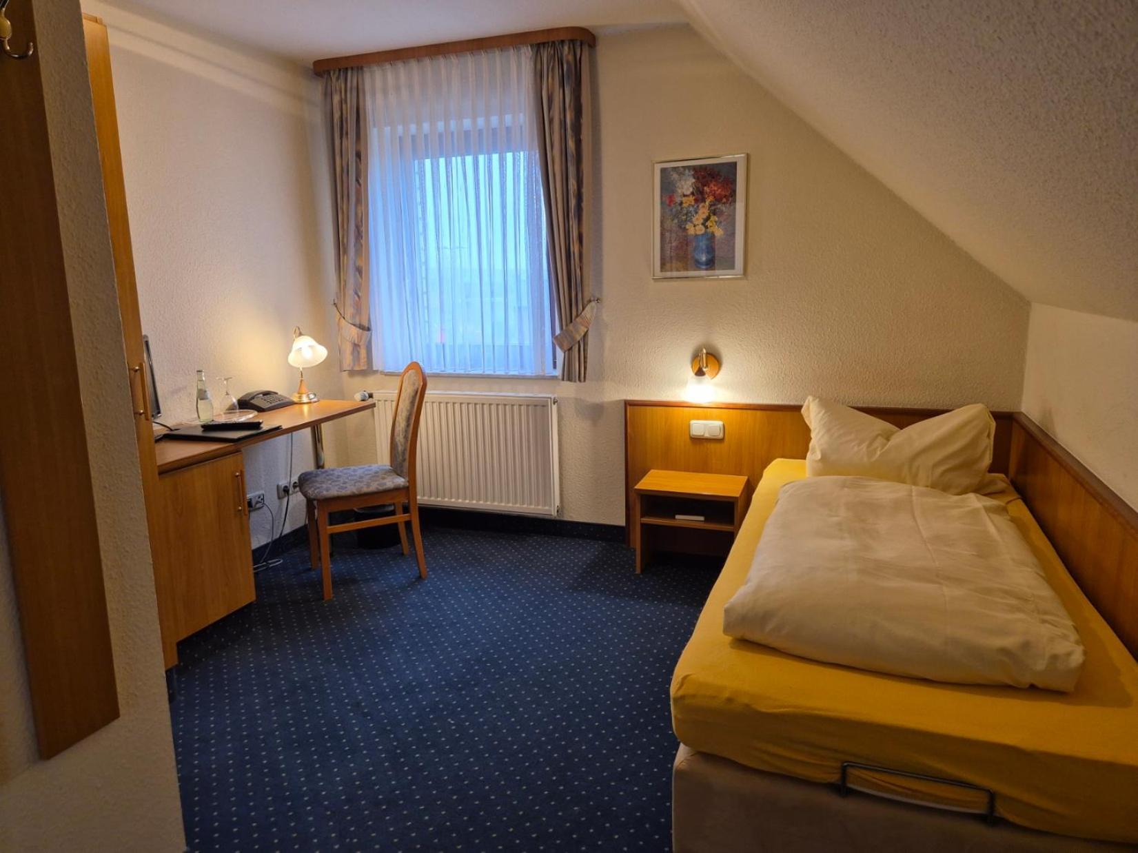 Hotel Zur Waage บัดมึนสเตอร์ไอเฟิล ภายนอก รูปภาพ
