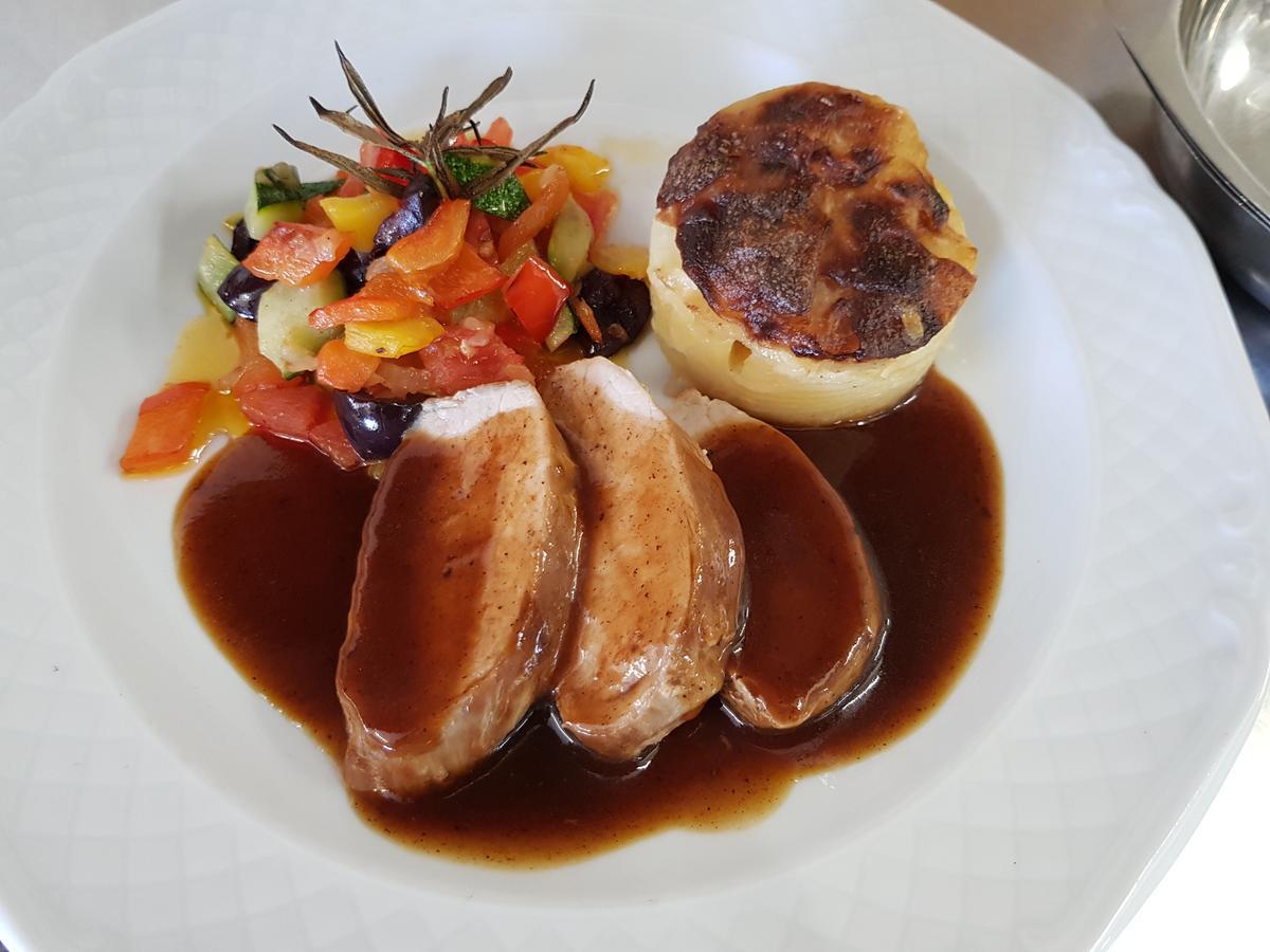 Hotel Zur Waage บัดมึนสเตอร์ไอเฟิล ภายนอก รูปภาพ